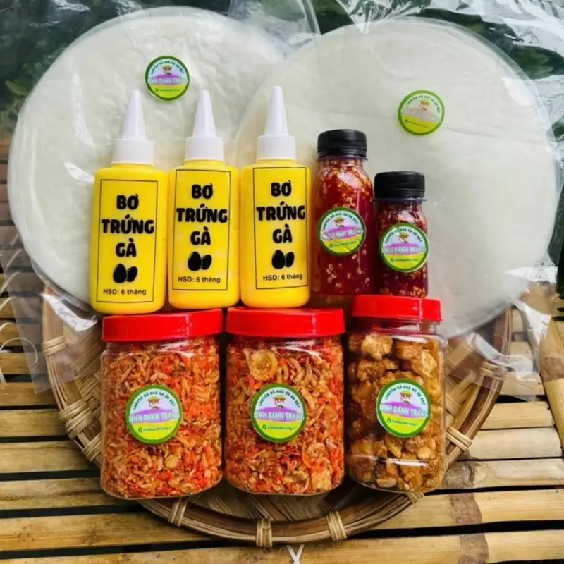 [ 109K Freeship ] Bánh Tráng Phơi Sương 300G, Hành Phi Muối Ruốc 200Gr , Bo 3 Chai Hủ Tóp Mỡ Kèm Chai Sốt Tắc