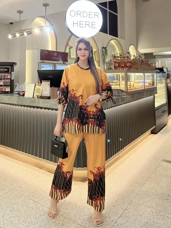 Setelan Celana Panjang Wanita Dewasa Kain Rayon Lembut Lengan Serut Printing Pekalongan Motif Mahkota Garis Warna 1