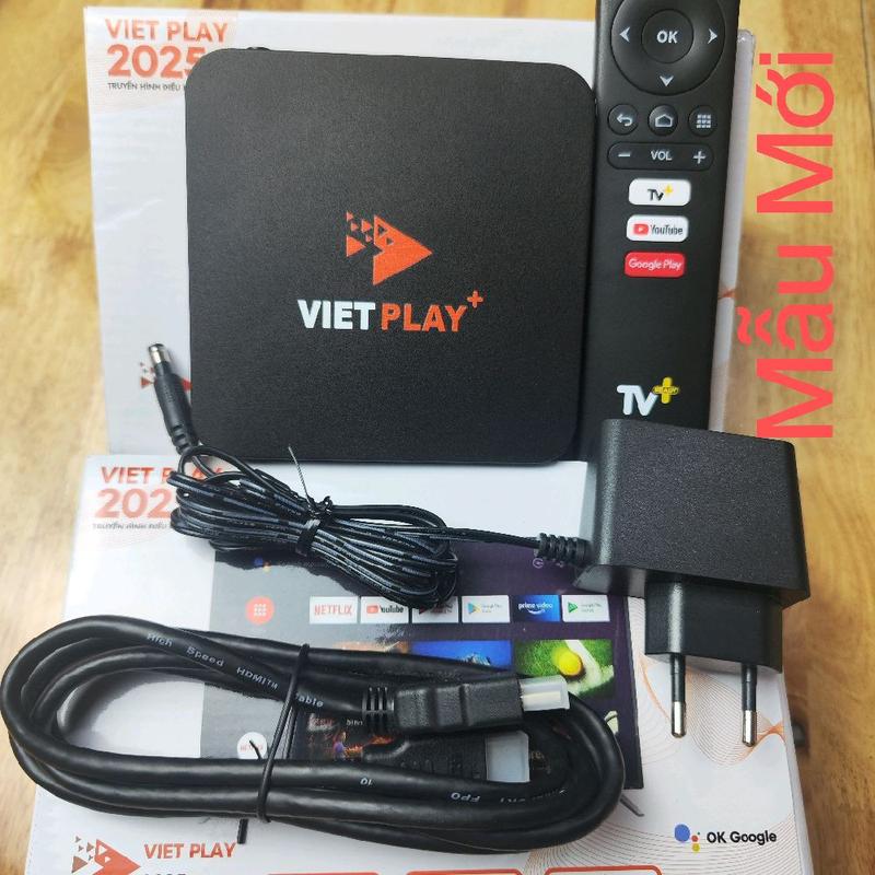 Android Tivi box Vietplay Giọng nói gọi kênh truyền hình,gọi YouTube nâng cấp mọi tivi thường thành smart tivi thông minh.Ram 4gb ROM 32,Hệ điều hành Android 14.Sản phẩm cao cấp new chính hãng