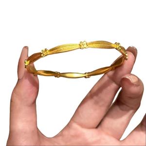 Lắc Tay Vàng - Tinh Tế Không Màu, Đa Năng Phù Hợp Mọi Tình Huống