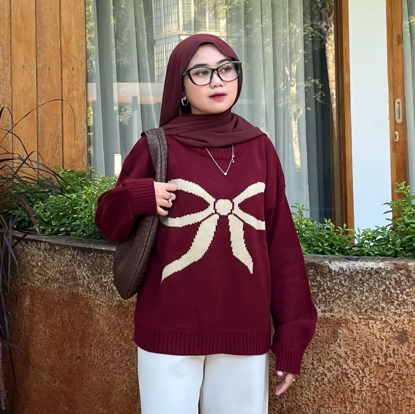 Evelyn Sweater Oversize Knit - Sweater Rajut Wanita Motif Pita