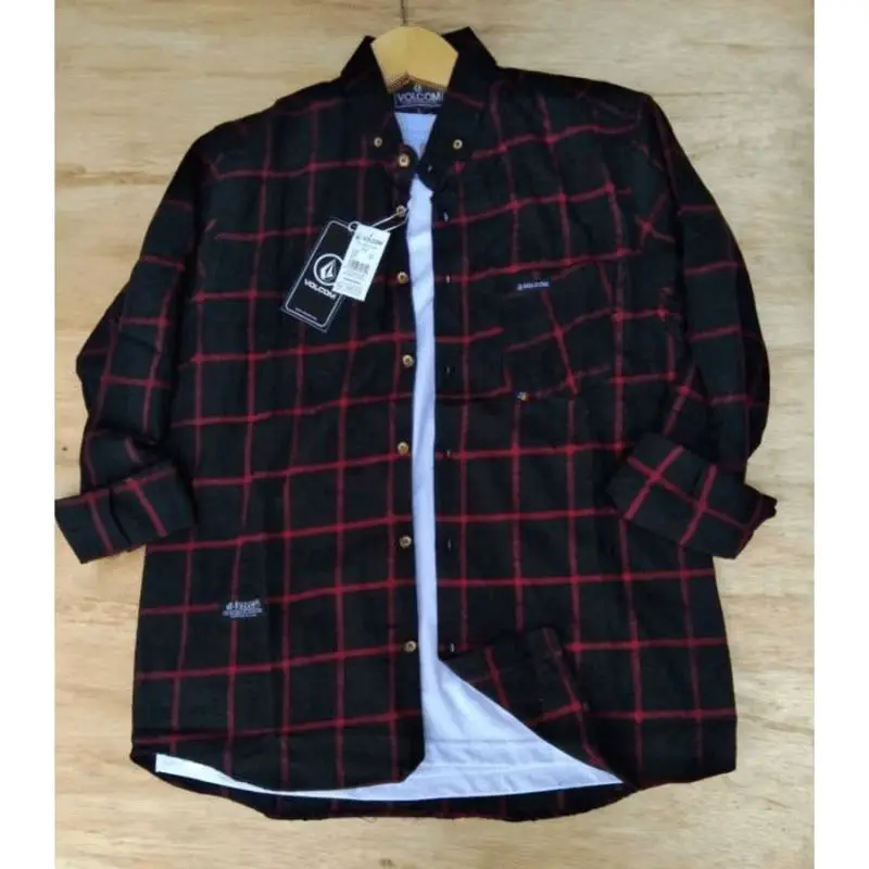 Kemeja Flanel Lengan Panjang Motif Garis Baju Distro Hitam Casual Pria Wanita