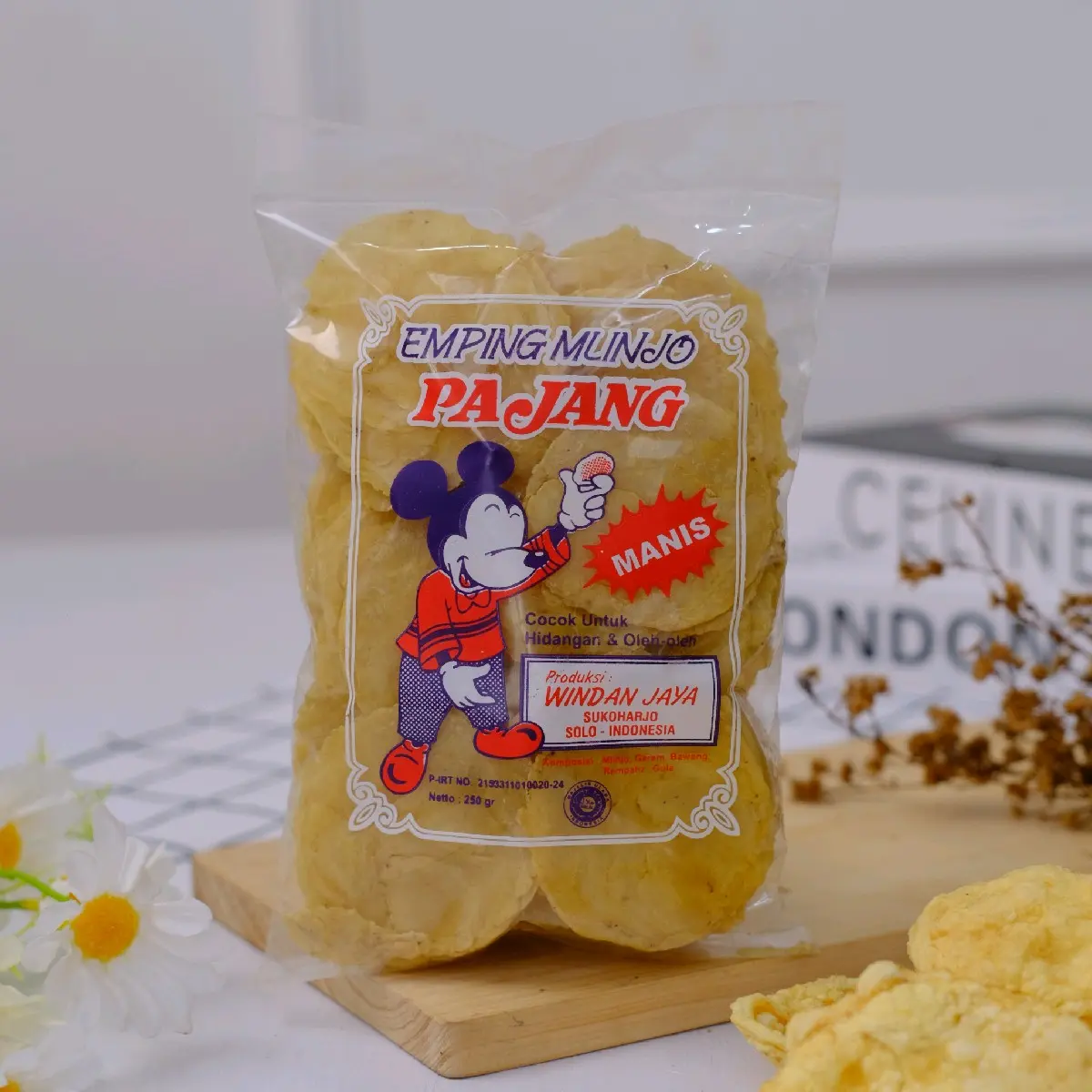 emping melinjo pajang emping mentah 250 gram  Camilan  Food Snack Keripik Kripik Cemilan Crispy