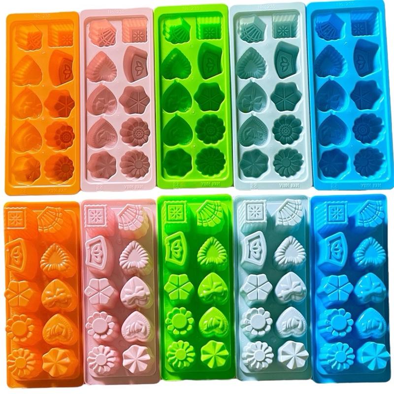 MUA 4 TẶNG 1 Khuôn Làm Rau Câu - Làm Đá - Làm Bánh Đa Năng. Khay 10 Viên Nhựa PP Nguyên Sinh Vinh Nam có nắp đậy