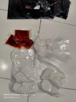 Product Review of Basreng mentah +Chili Oil isi 5biji kemasan vakum Food Frozen from 💖**y i**i 💋** 1