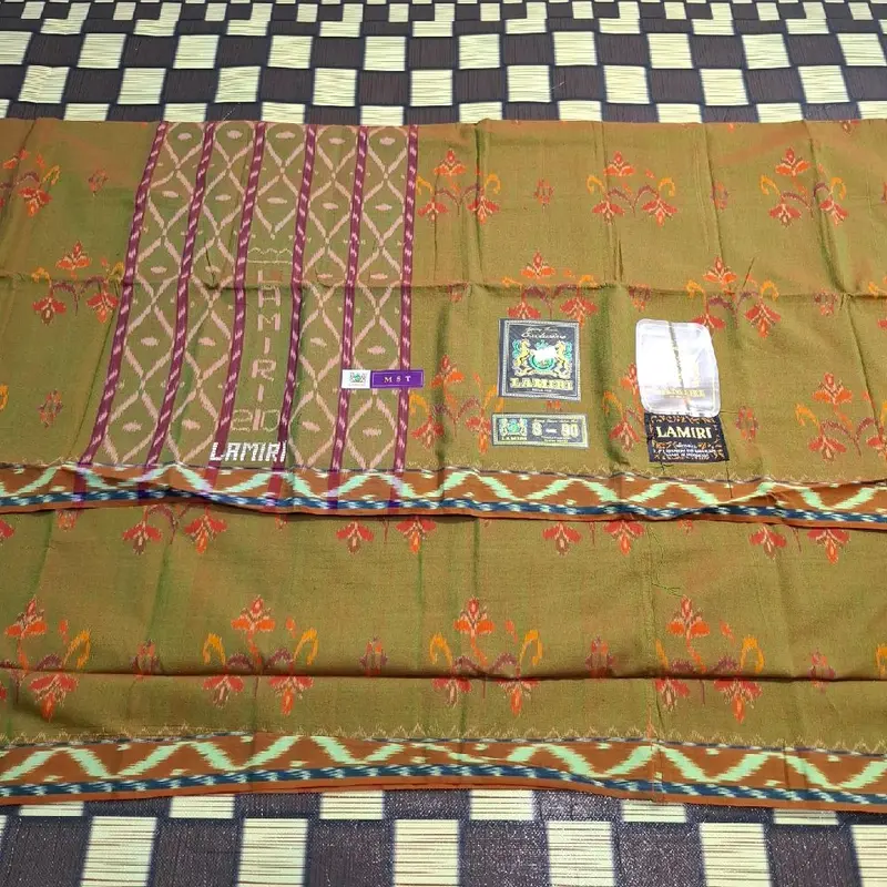 Sarung LAMIRI  MST Bahan Mesres Bahan Lembut Jahit Tengah  Muslim Dewasa 6