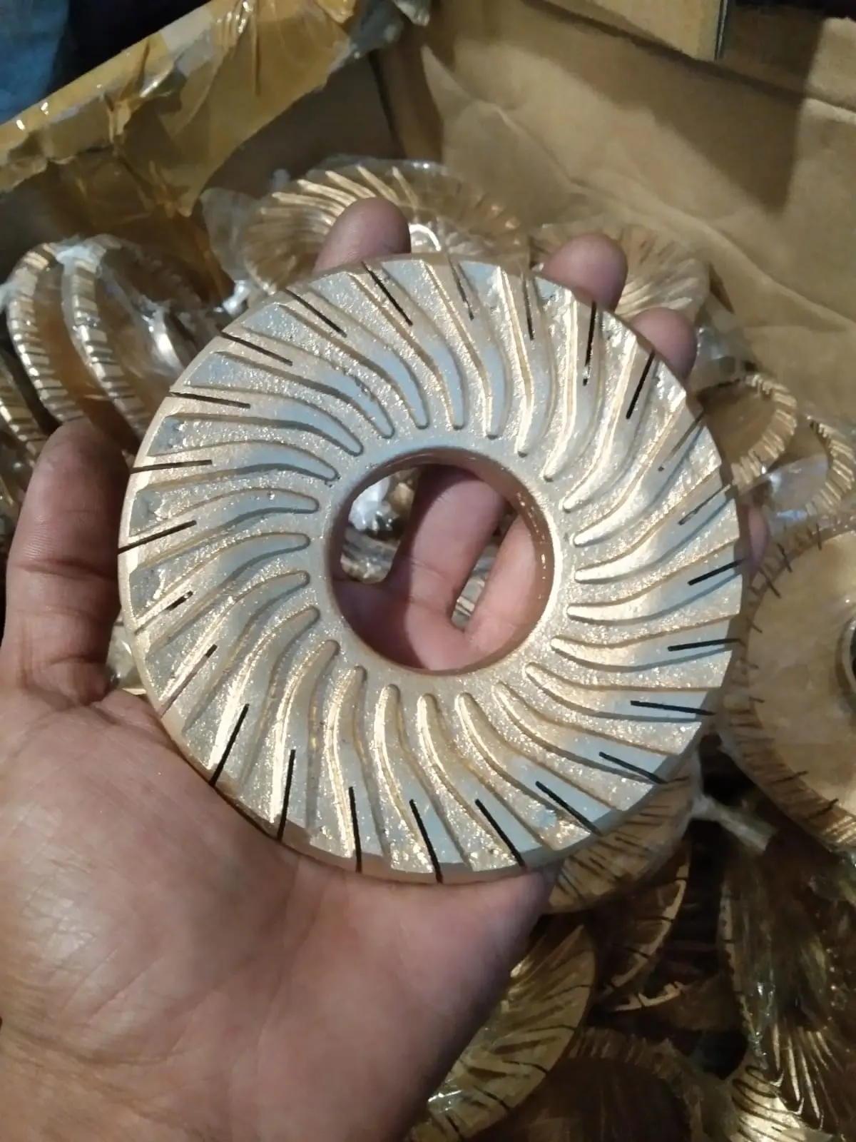 1 Pcs Burner Tornado Model Rinnai BGX-Loy/Ring Pengapian Tungku Api Kompor Rinai  kaki 6 .Ri 602,Ri712 BGX,Ri 702, Ri 712, dll yang sama sejenis nya