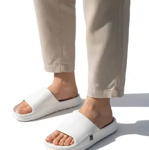 Sandal Selop smile putih pria dewasa dan anak Fashion  Nyaman untuk Harian dan Santai dengan Desain Minimalis bisa digunaka