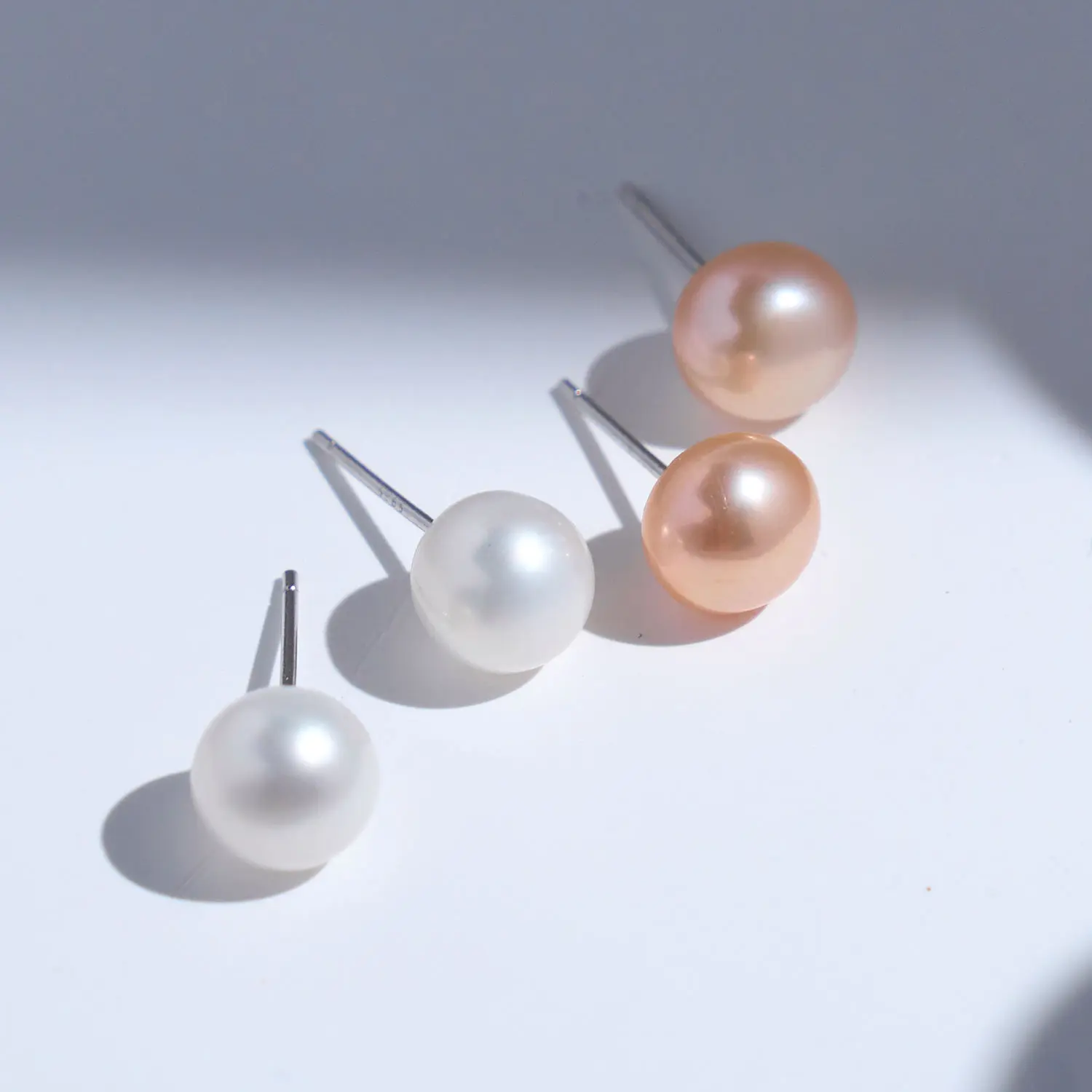 E024 Hot Sale Freshwater pearl earring , 925 sterling silver near round stud earrings  ,6-7 mm pearl,AAA grade for women