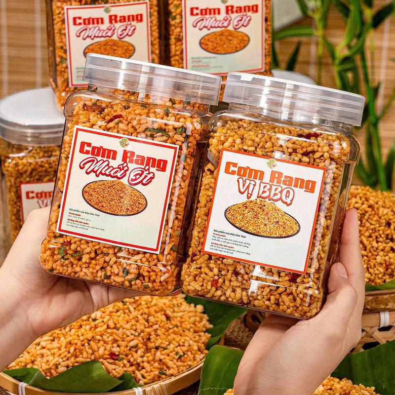  Cơm Rang  Vị Muối Ớt & Vị BBQ  Hộp 400gr - Snack ăn vặt giòn tan đậm vị - Bếp Chè Thái 