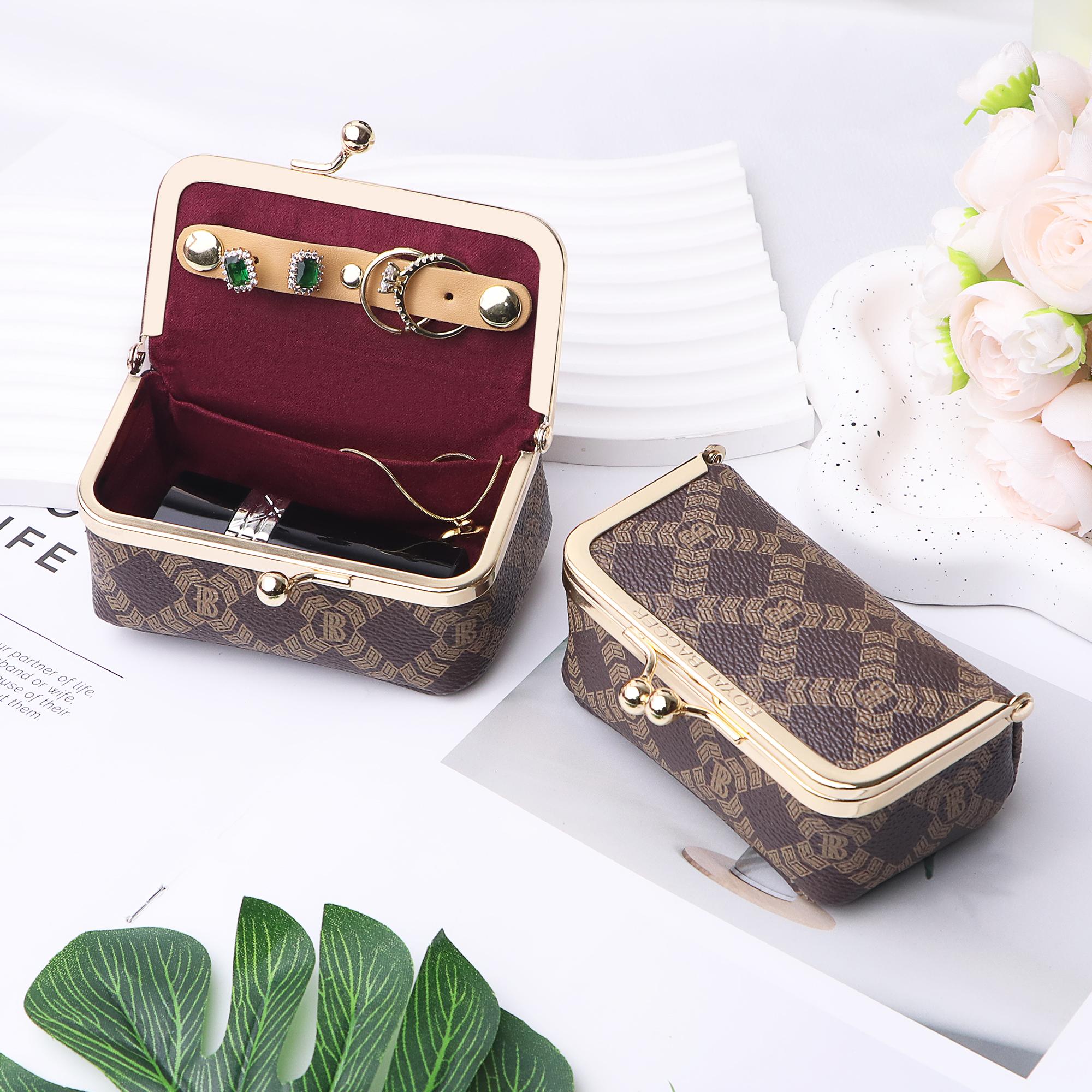 Royal Bagger Kotak Perhiasan Wanita – Tempat Mini untuk Cincin, Kalung & Anting, Kanvas Dilapisi & Kulit Sapi Samak Nabati dengan Dompet Koin Kiss Lock Royal Bagger Kotak Perhiasan Wanita – Tempat Mini untuk Cincin, Kalung & Anting, Kanvas Dilapisi & Kulit Sapi Samak Nabati dengan Dompet Koin Kiss Lock