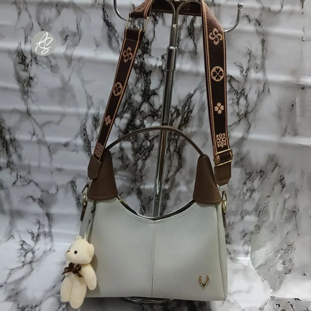 Tas Wanita Moon Model Terbaru dengan Desain Modern dan Simpel