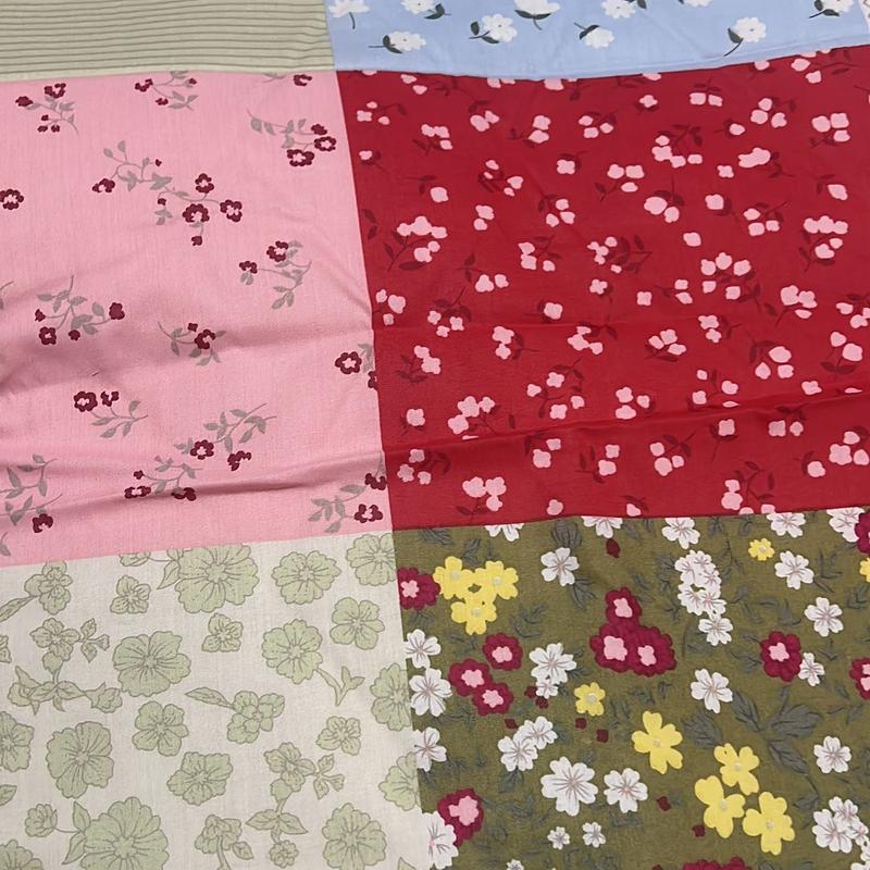 Seprai motif bunga bunga lengkap dengan sarung bantal 0