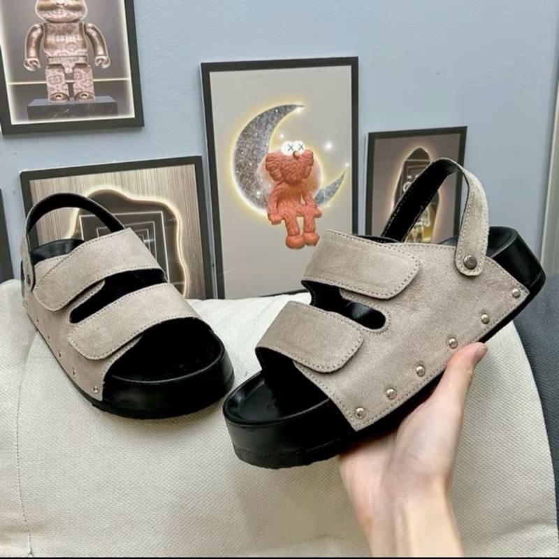  Dép Sandal Nữ Tán Đinh Chất Da Lộn Đế Cao 4cm - Giày Dép Nữ Thời Trang 