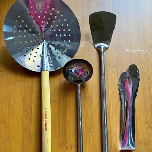 PAKET 4SET LEBIH MURAH/SEROK TANGGUNG/SEDANG/PENIRIS GORENGAN SERBAGUNA/IRUS SAYUR FULL STAINLESS STEEL/SPATULA/SUTIL/SODET/CAPIT Kitchenware Penggorengan PAKET 4SET LEBIH MURAH/SEROK TANGGUNG/SEDANG/PENIRIS GORENGAN SERBAGUNA/IRUS SAYUR FULL STAINLESS STEEL/SPATULA/SUTIL/SODET/CAPIT Kitchenware Penggorengan