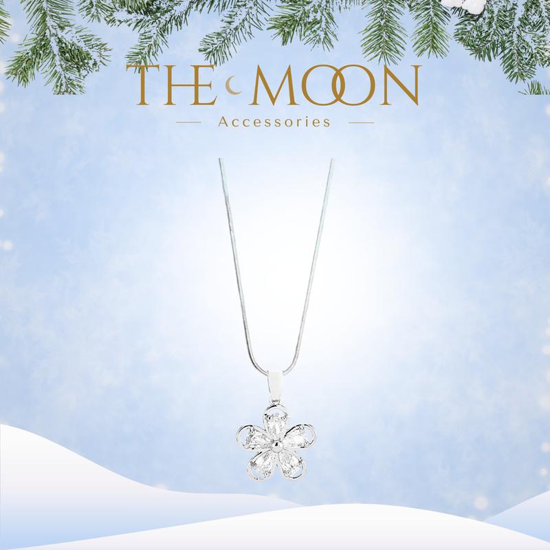 Dây chuyền hoa mai năm cánh xinh đẹp sang trọng dành cho phái nữ Women Chain Jewelry Chất liệu titan mạ bạc cao cấp