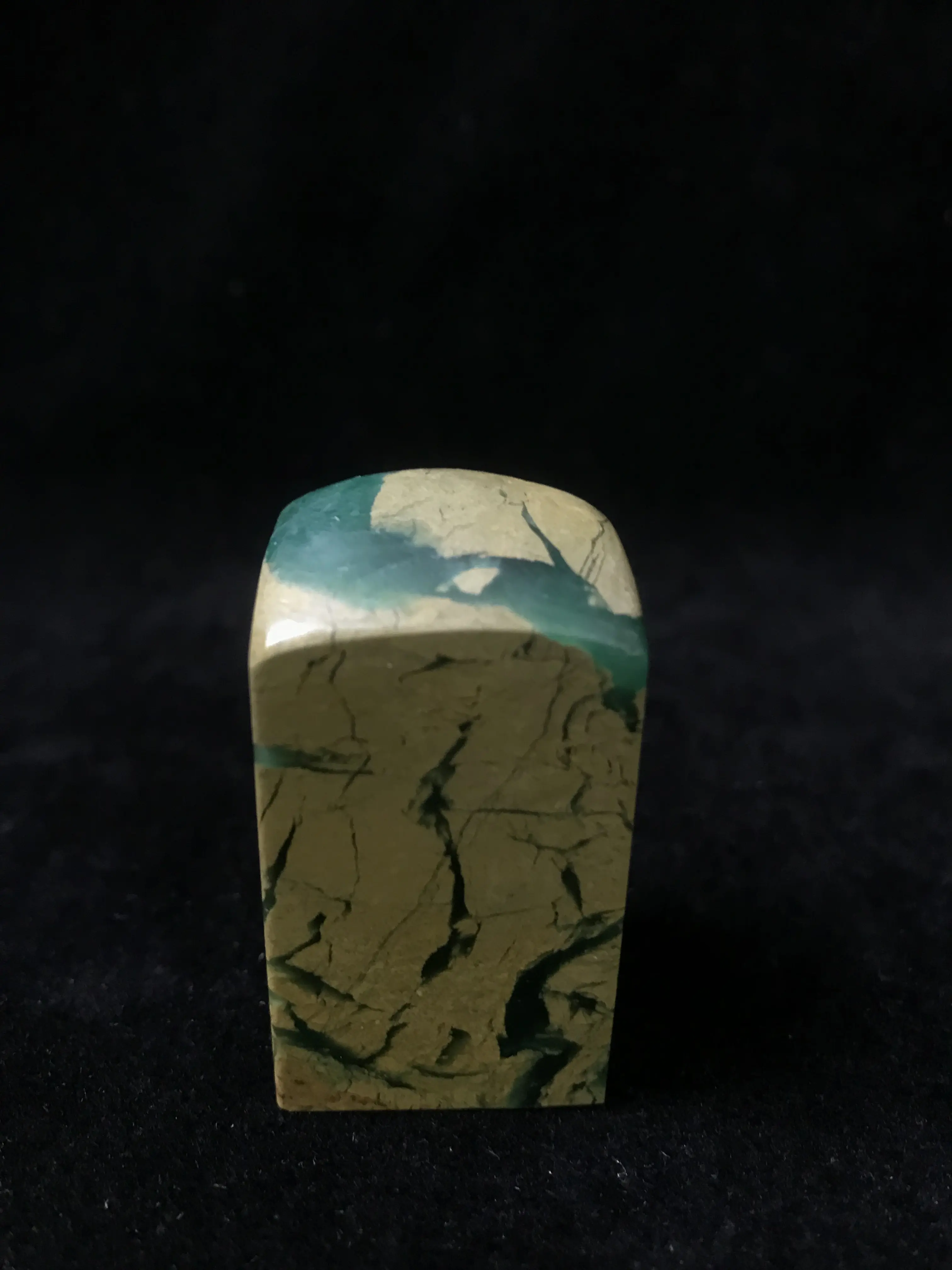A Shoushan stone stamp—China’s national stone