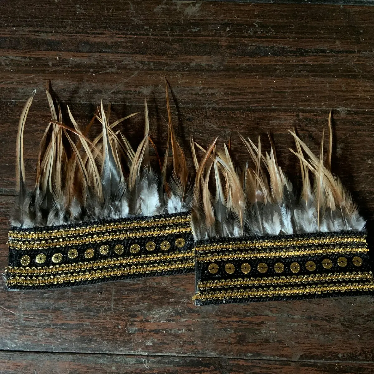 gelang bulu premium adat dayak dan papua untuk anak dan dewasa - cocok untuk semua acara kartini tugas sekolah dan lainya Aksesoris