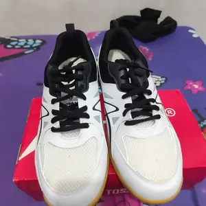 TOSANT Sepatu badminton voli sepatu olahraga bulutangkis sport pria wanita