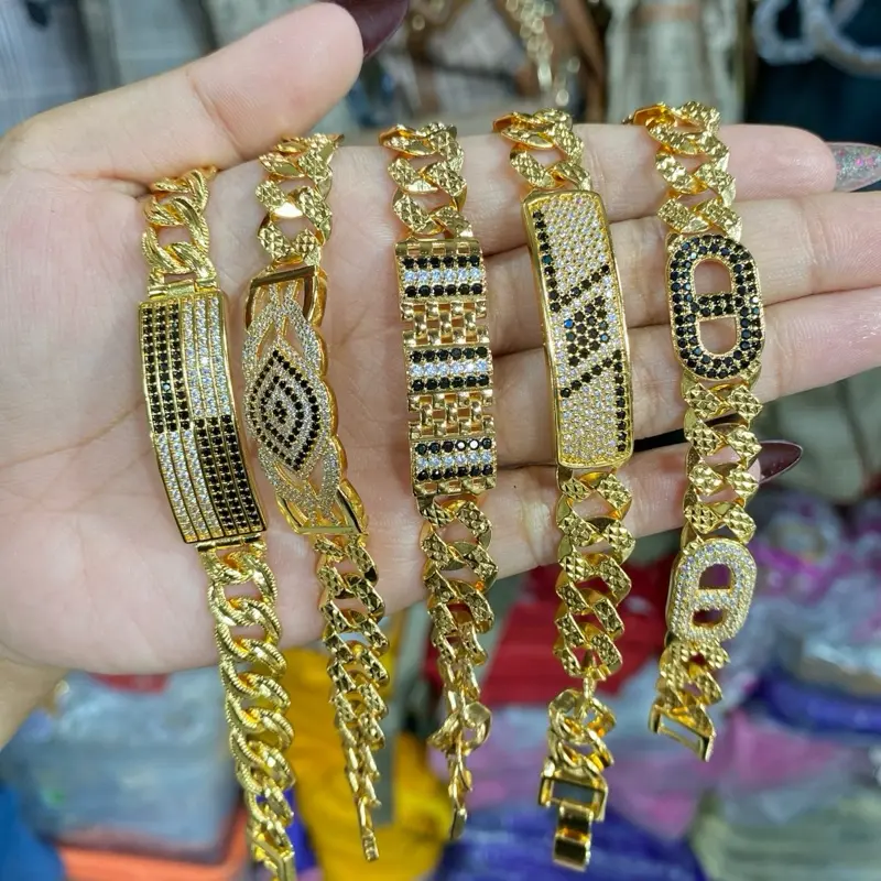 Benika Accesories - Gelang Tangan Rantai Wanita Xuping Jewellry Isabella - Korean Style Anti Karat Aesthetic - Aksesories Fashion Trendi 2023 - Titanium Simple Elegand Mewah - Bracelets Plastik Kulit Permata