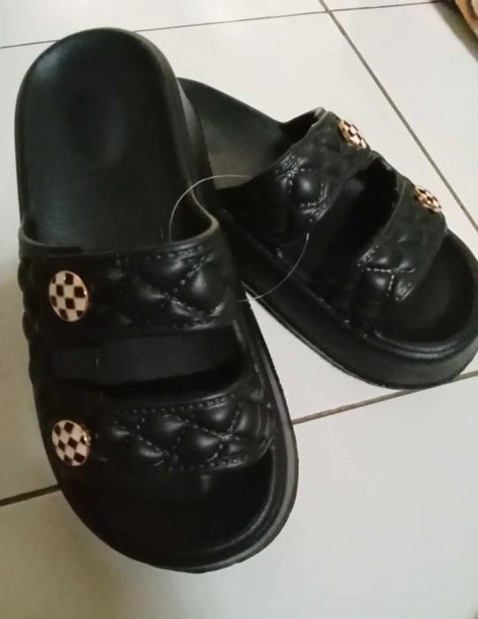 Product Introduction of Sendal Cewek Karet Jelly Wedges Platfom Tebal Bahan Elastis Empuk Double Strap Wanita Sandal 5