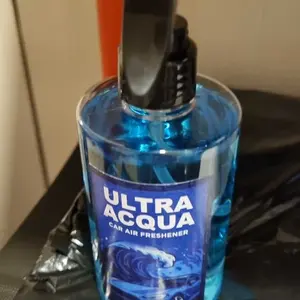 Parfum Mobil Car Freshener Harum Wangi Tahan Lama Menghilangkan Bau Tidak Sedap dan Menggantinya dengan Aroma Menyenangkan