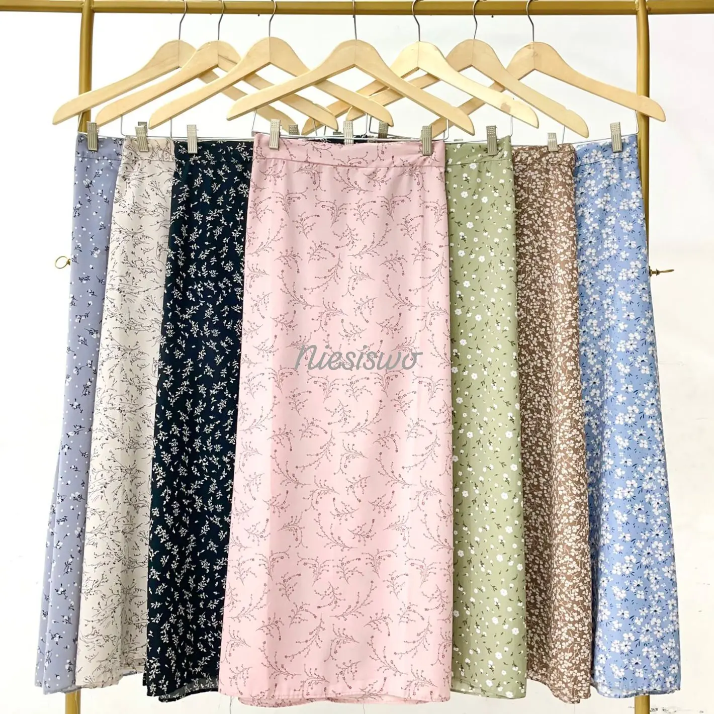 FLORAL SKIRT / SAKURA PATTERN KOREAN SKIRT / Rok Motif Bunga A-Line Wanita
