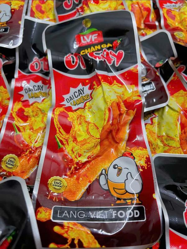 Combo 30 Chân Gà Ớt Cay vị đặc biệt 30gr 1 Túi Cay Đặc Biệt của LÀNG VIỆT FOOD. Đồ ăn vặt Best sale 2025