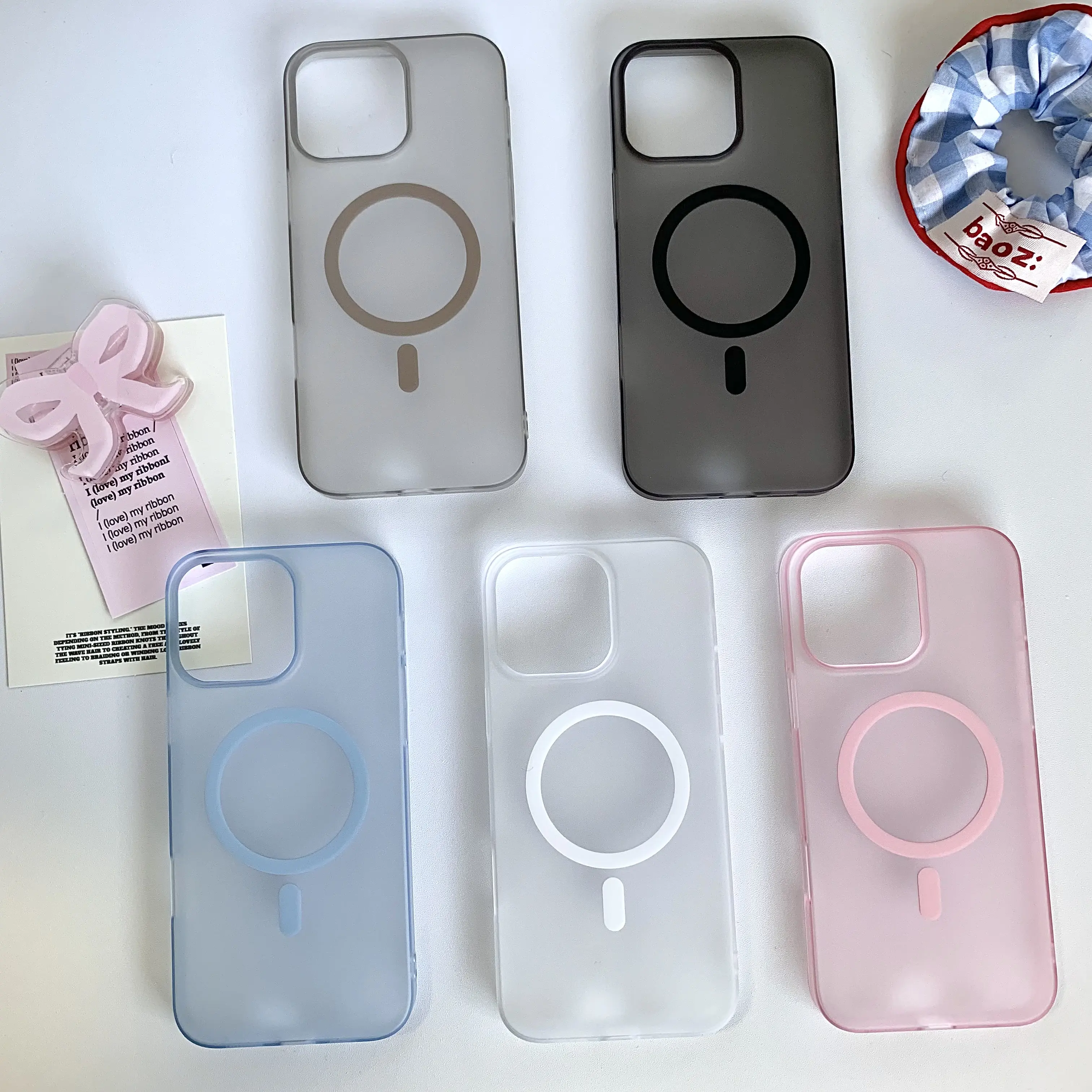 เคสโทรศัพท์แม่เหล็ก ฝาหลังแบบใส บางเฉียบ เปลือกแข็งฝ้า สำหรับ iPhone 11, 12, 13, 14, 15, Pro Max และ 14 Plus