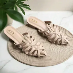 Sandal wanita model kronyo ujung lancip hak 3cm terbaru