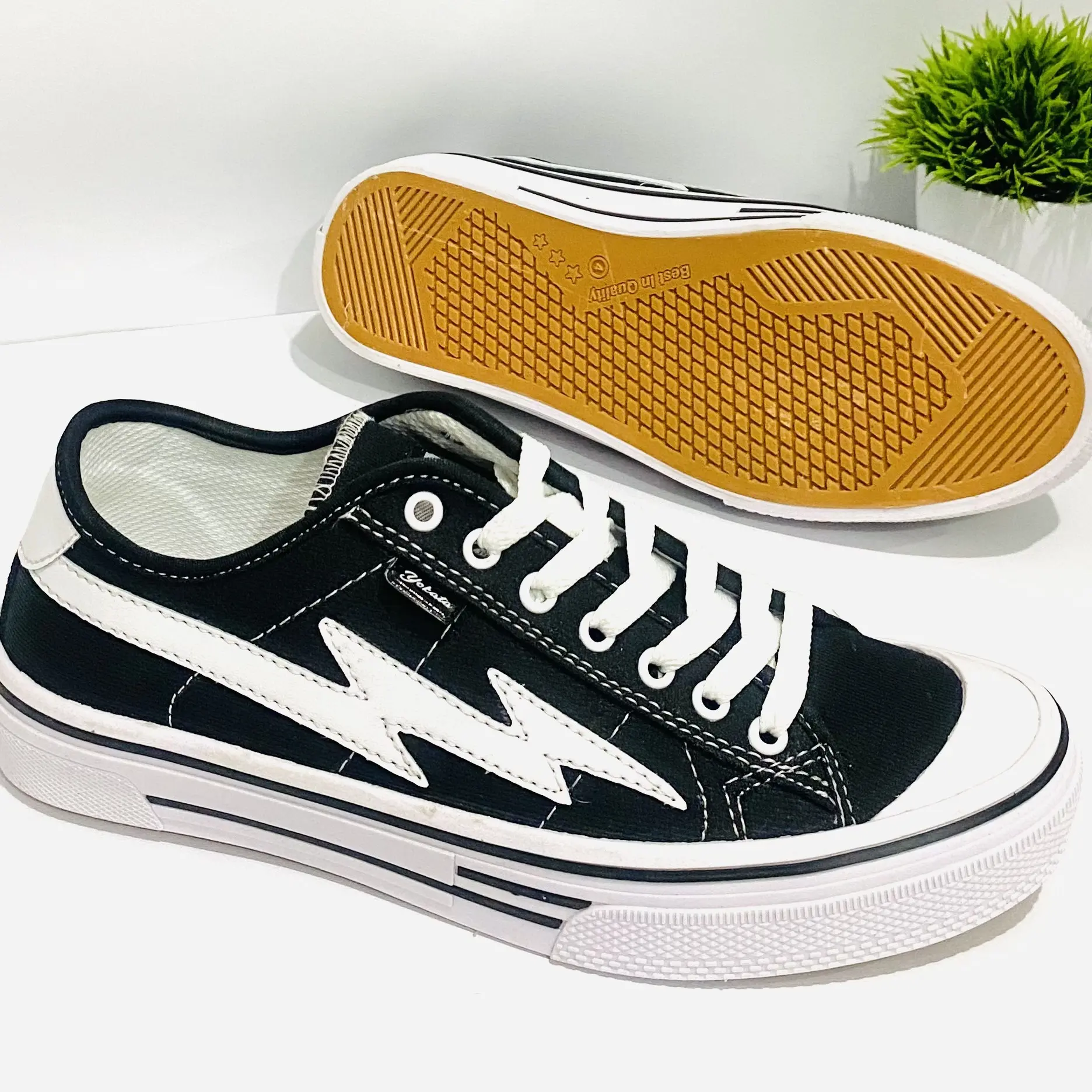 Sepatu  Fhasion Series Public Low Black Natural Sepatu Sneakers Sekolah Cowok Cewek Sepatu Sneakers Hitam Putih