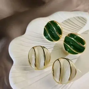 Mamoma - Anting Tusuk Emerald Green Putih [Briana]