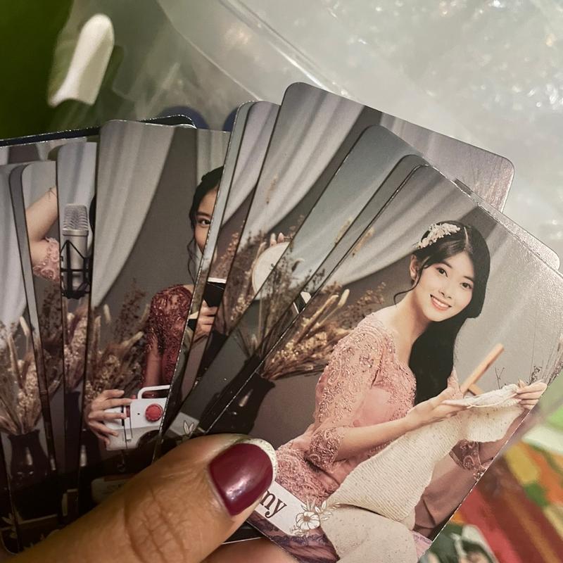 Tema "Kartini Day " 2sisi 25pcs 5
