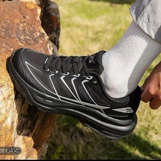 G31- Giày thể thao nam nữ mầu đen chất liệu vải lưới thoáng khí êm chân. Đế cao su non nhẹ đẹp êm chân. Đi bộ đi chơi đi tập thể dục