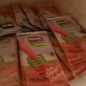 PACK Susu Real Good Bantal UHT 10 pcs x 50ml Realgood Susu Bantal Mini Strawberry Coklat Cheese Blackcurrant Anggur Orange Guava Chocolate Keju Jeruk Stoberi Susu Cair Siap Minum Praktis Cemilan Snack Anak Murah Halal