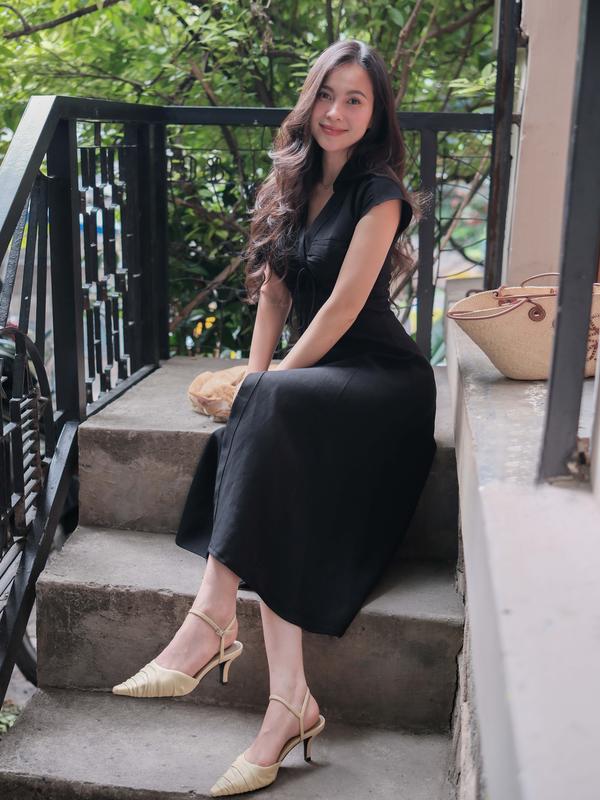  COEM | Đầm Midi Cổ V Sơmi Linen Tùng Xoè A nhẹ  | NGA DRESS ĐEN 