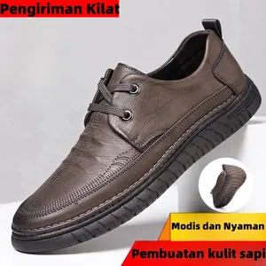 Sepatu santai tangan pria model terbaru, terbuat dari kulit sapi asli, bernafas, modis, serba guna dan mengikuti trenShoesKasualKerjaHitamBoots