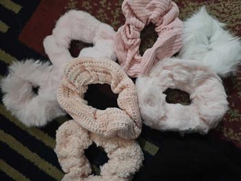 Product Review of ED - 7PCS / SET IKAT RAMBUT SCRUNCHIE CEPOL / KUNCIRAN RAMBUT SCRUNCHIE BULU SET from L**a 1