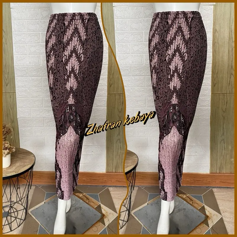 Rok plisket allsize