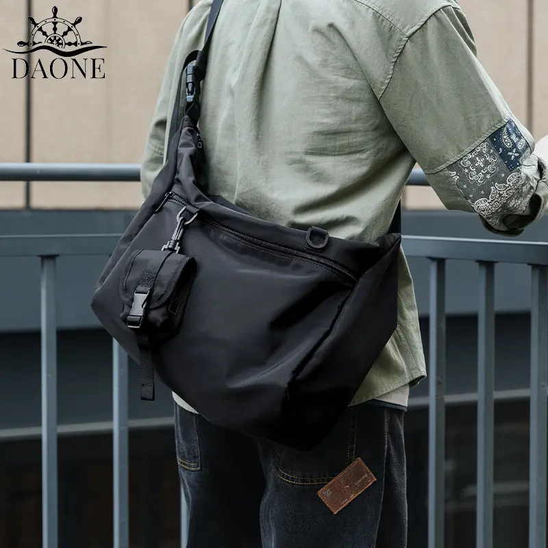 [SG local] crossbody bag men 18L messenger bags 14 inch shoulder outdoor unisex casual travel College student water Resis