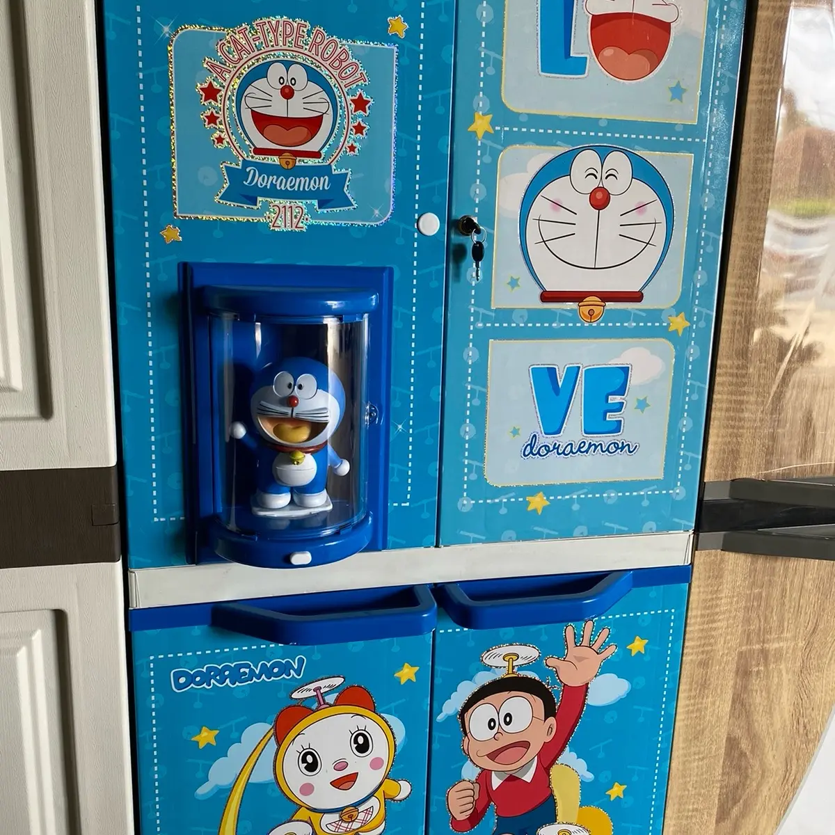Lemari Baju Plastik Naiba Doll Doraemon
