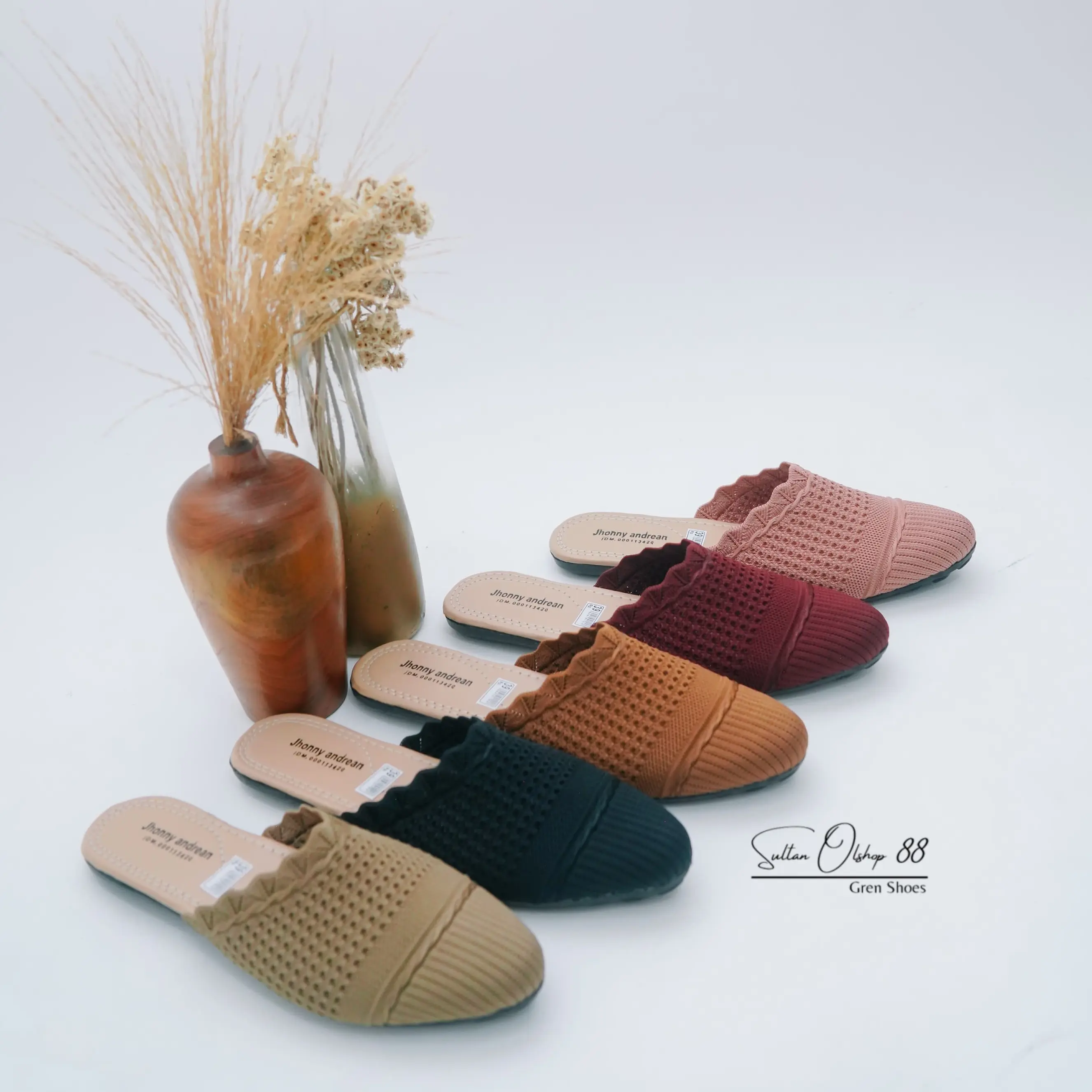 Slip On Mules Sandal Sepatu Rajut Wanita Hak Datar Karet