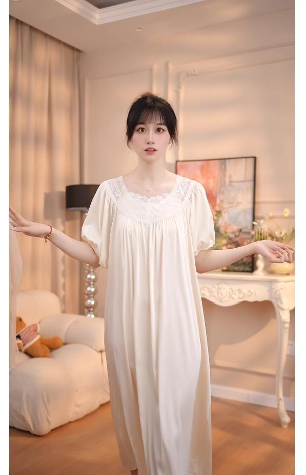 Product Introduction of Loose solid color nightdress thin style simple lace palace style slim fashion temperament summer elegance 2