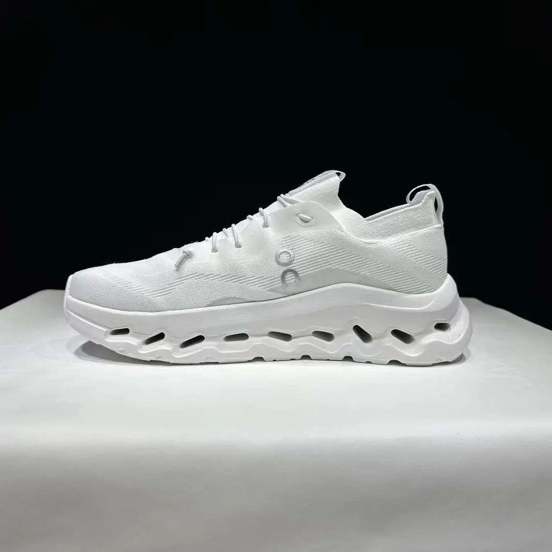 Retro Casual Lightweight Breathable Thick Bottom Shock Absorbing Men's Sports Running Shoes