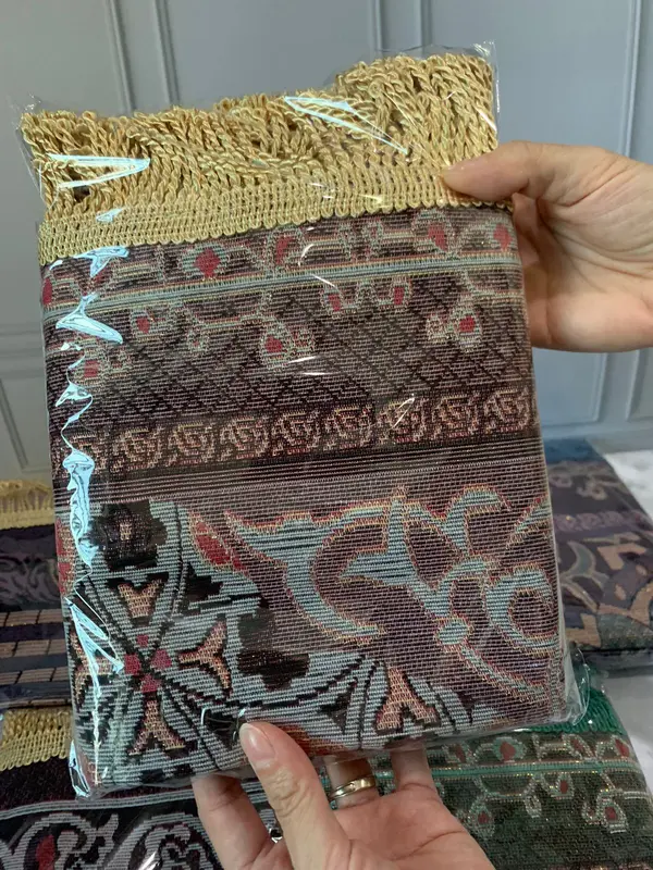 Sajadah Tas Travel Kain Polikatun Rajut Chenil Dewasa Besar Souvenir Oleh Oleh Haji Umroh Sajadah Turki 2