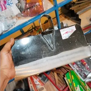 Cangkul Lebar Crocodile - Alat Taman Berkualitas Tinggi untuk Penggunaan di Taman dan Halaman