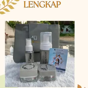 PAKET WAJAH LENGKAP M*S GLOWE Membersihkan