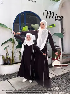 Sada Hijab Mina Abaya couple Mom and Kids Material Bahan Sabrina Anti UV Desain Cutting Kerah Sanghai Zipper Depan Busui Friendly Variasi List Elegan Size S-XL Gamis Hitam Muslim Wudhu