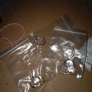 【Jojoo】Anting-Anting Hula Sederhana Retro Daisy dengan Desain Niche, Dua Buah, Perak S925