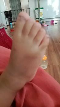 Product Review of COMBO 2 ĐÔI SANDAL KÈN ADDA TẬP ĐI CHO BÉ XỐP SIÊU NHẸ QUAI DÁN MẶT TẨY CÓ 3 MÀU NÂU XANH ĐỎ from t**3 0